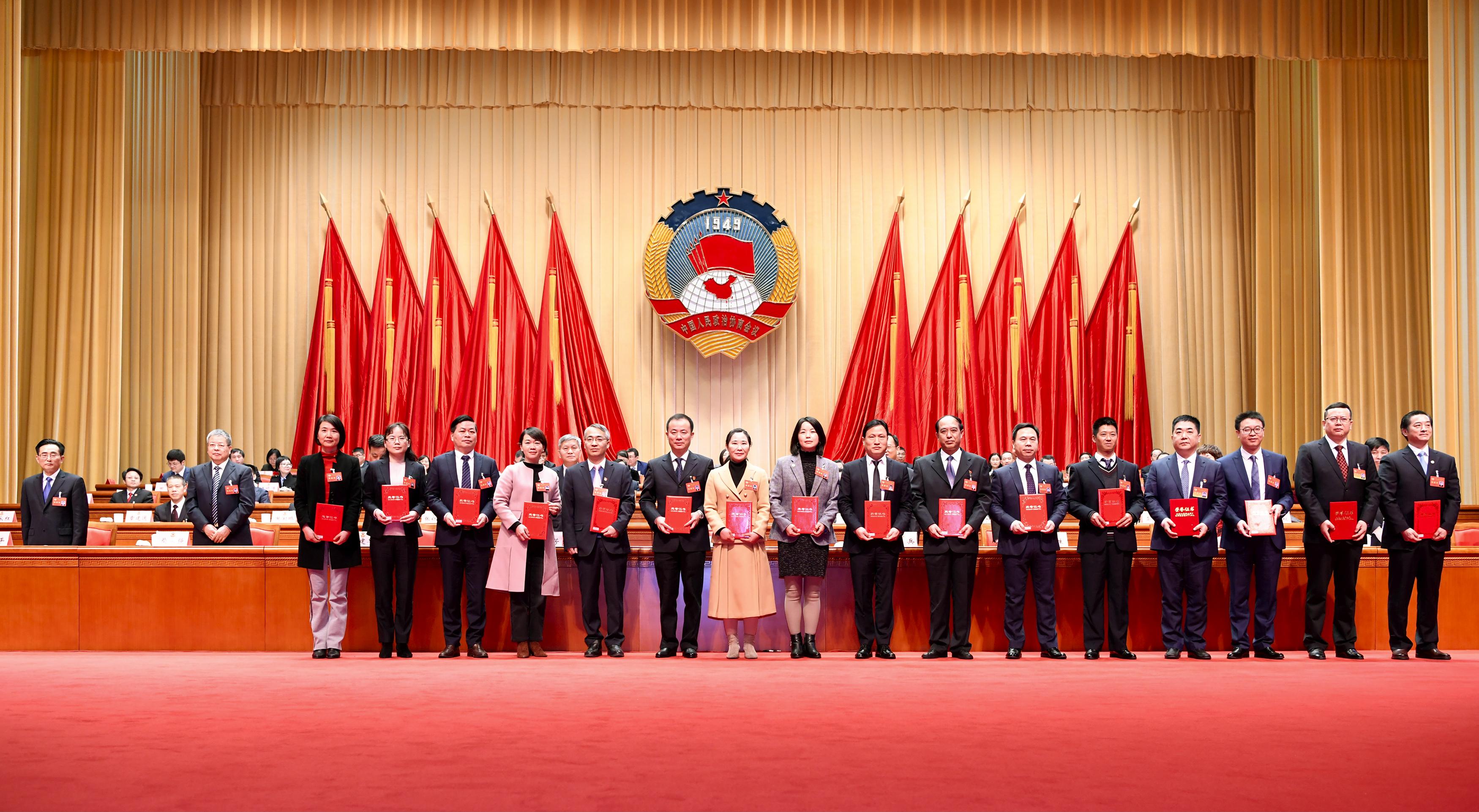 图片5.jpg 图片5.jpg